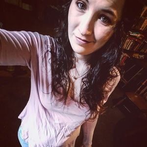 Meet your Posher, Sharon